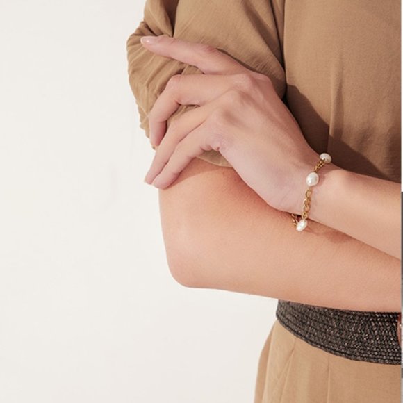 NEW Elegant Natural Pearl Chain Stainless Steel Bracelet - Picture 4 of 6